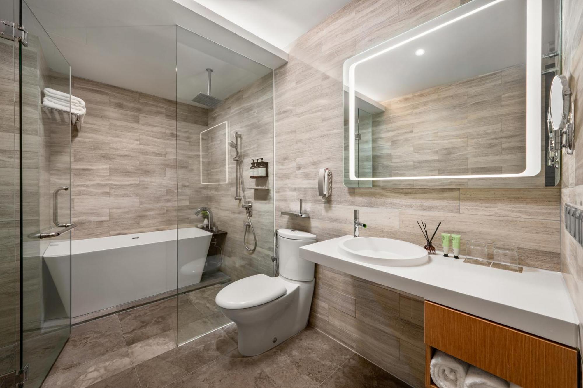 Fraser Place Puteri Harbour Nusajaya  Eksteriør bilde Bathroom