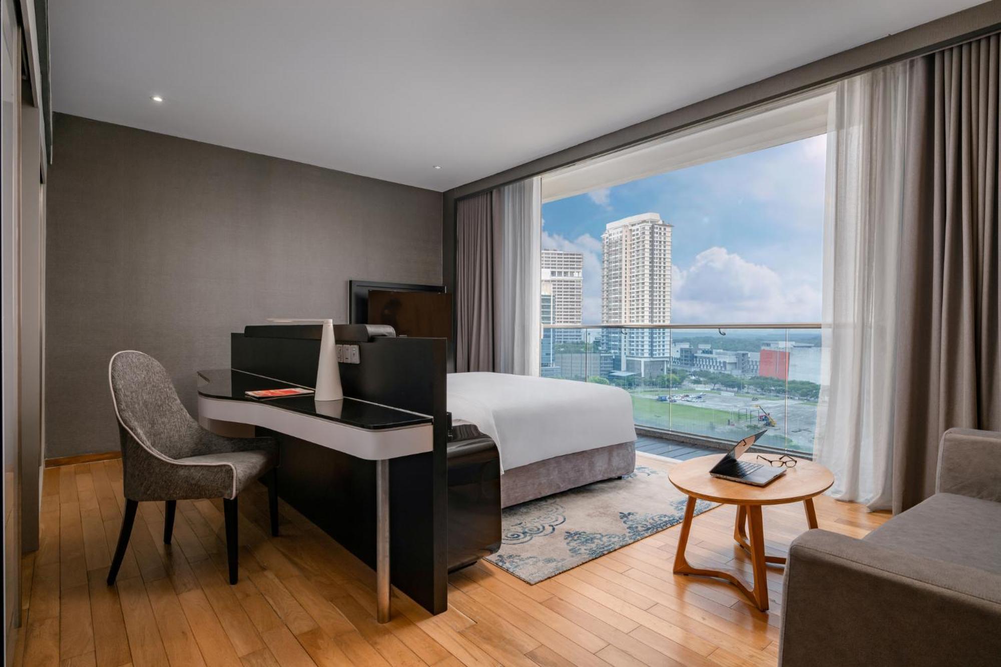 Fraser Place Puteri Harbour Nusajaya  Eksteriør bilde Suite room